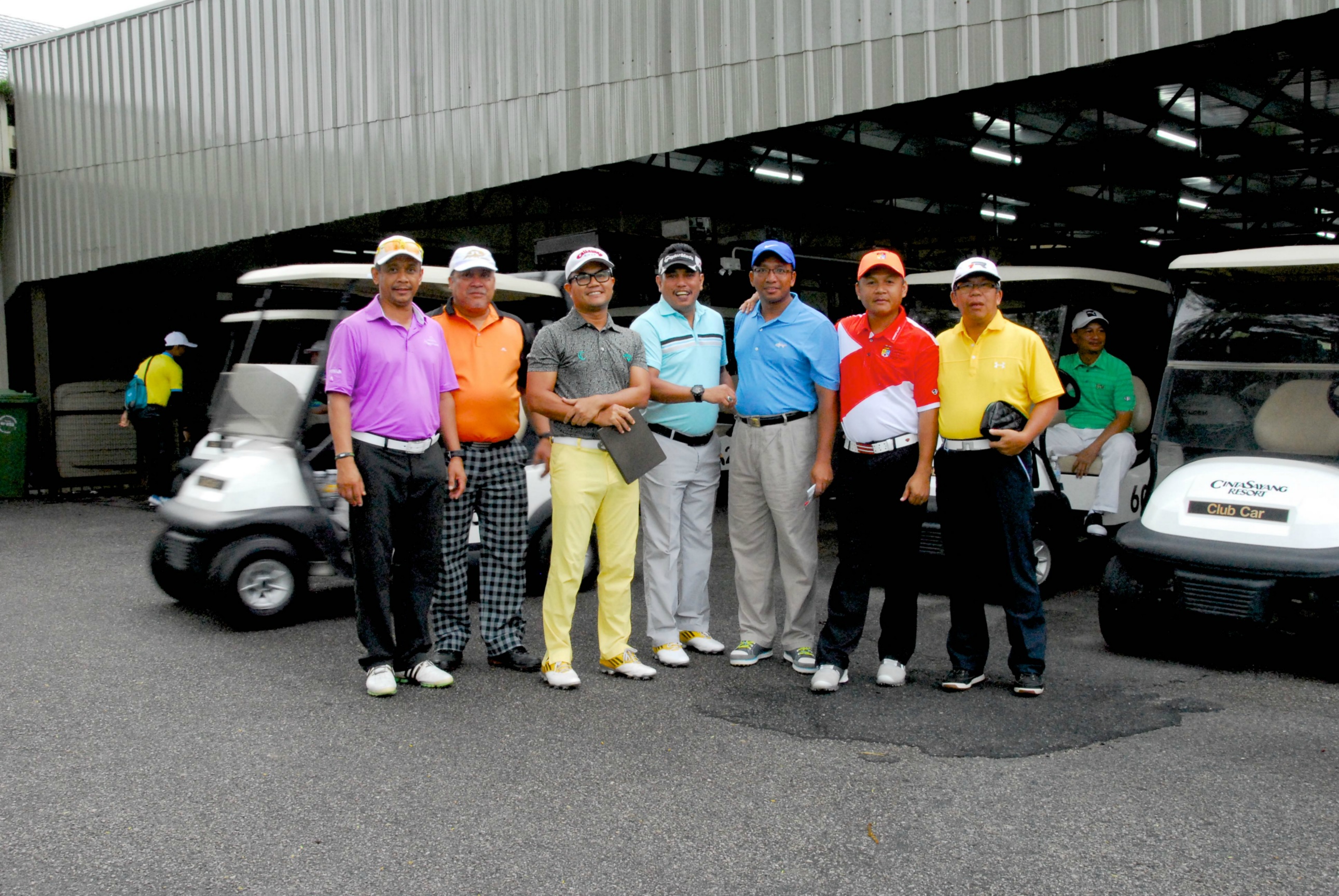 PRO15 157 GOLF DSC 0075.JPG